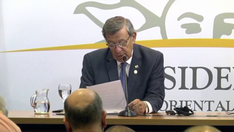 En Uruguay se defienden Derechos e Intereses.