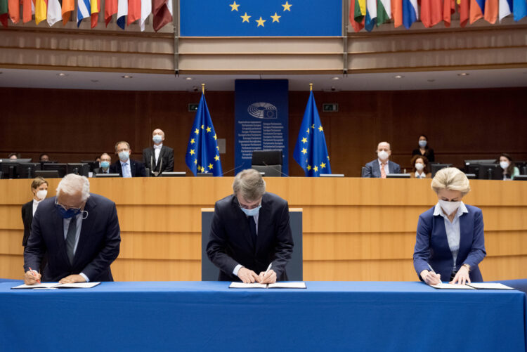 Participation of Ursula von der Leyen, President of the European Commission, at the signature of the Joint Declaration on the Conference on the Future of Europe