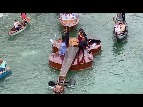 Venecia. El Violín de Noé por Livio de Marchi