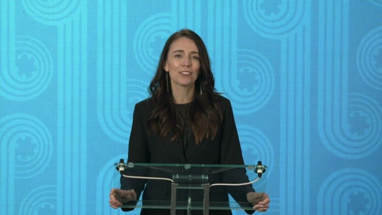 La primer ministro Ardern pide cooperación para lograr la recuperación