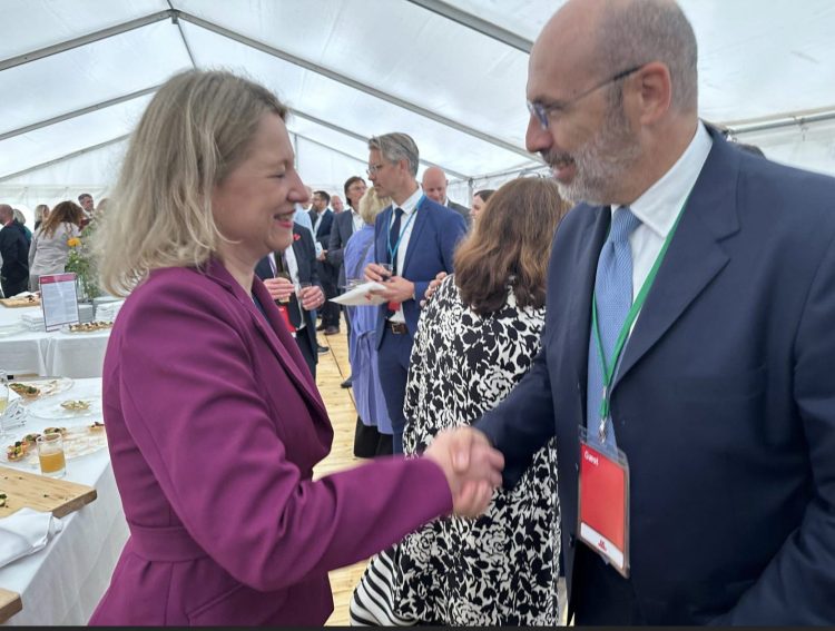 Captura de pantalla 2024-06-23 a la(s) 22.03.57