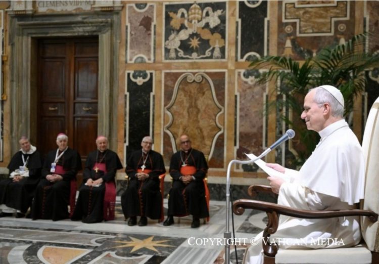 A la Pontificia Academia para la Vida