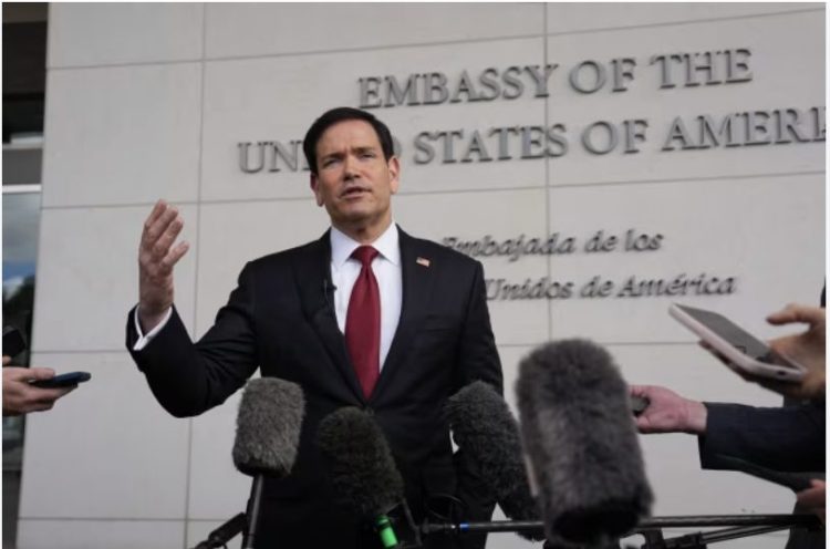 Marco Rubio encuentra la prensa de Ecuador