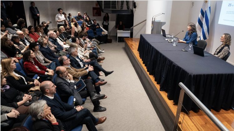 Avanza el diseño de un plan integral de género para transformar el sistema científico